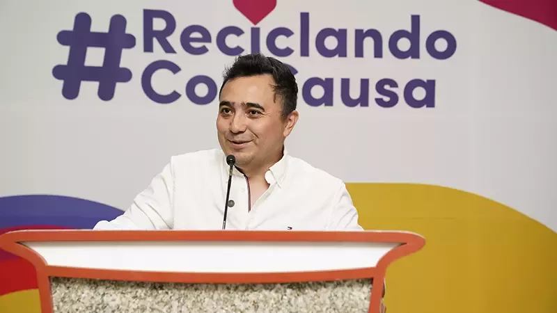 Edgar Cabrera, Presidente de Banco de Tapitas A.C.