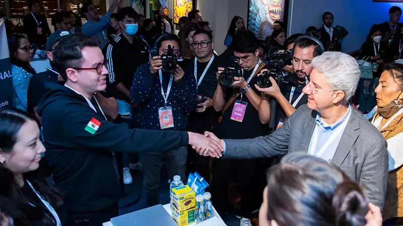 Fausto Costa inaugurando la Feria de Empleo