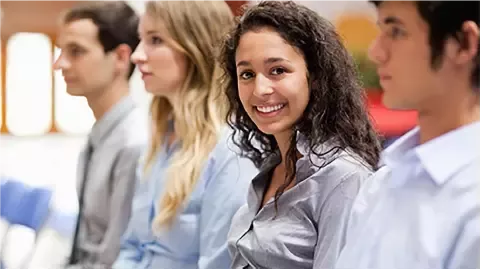 Programa Iniciativa por los Jóvenes